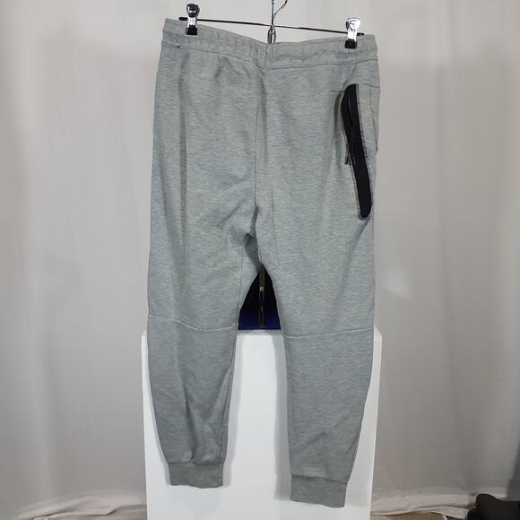 Nike Tech Fleece Jogger Size M - Picture 3 of 6